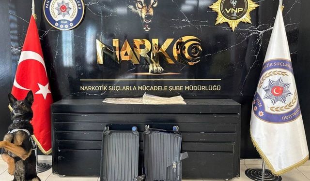 Van'da havalimanında 2 kilogram uyuşturucu ele geçirildi