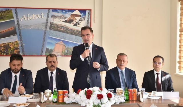 Ahlat'ın asırlık taş işçiliği için önemli adım! Ustalar ve akademisyenler buluştu