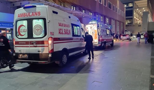 Arkadaş grubu arasındaki kavga kanlı bitti: 1 ölü, 1 yaralı