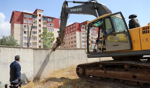 Duvarlar yıkıldı, Bingöl için ilk adım atıldı