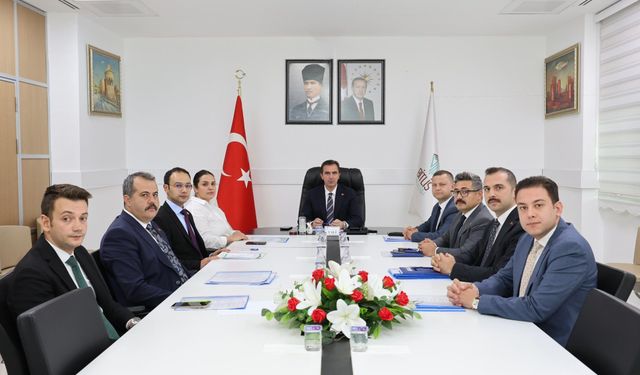 Bitlis’te vali yardımcıları ve kaymakamlar toplantısı gerçekleştirildi