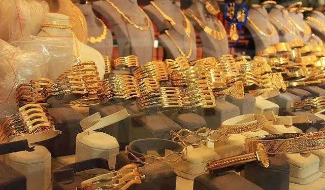 Altın fiyatları güne düşüşle başladı