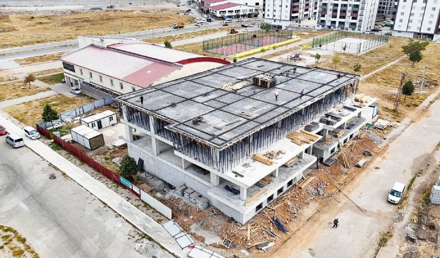 Bitlis Belediyesi Sporcu Kamp ve Eğitim Merkezi’nde çalışmalar sürüyor