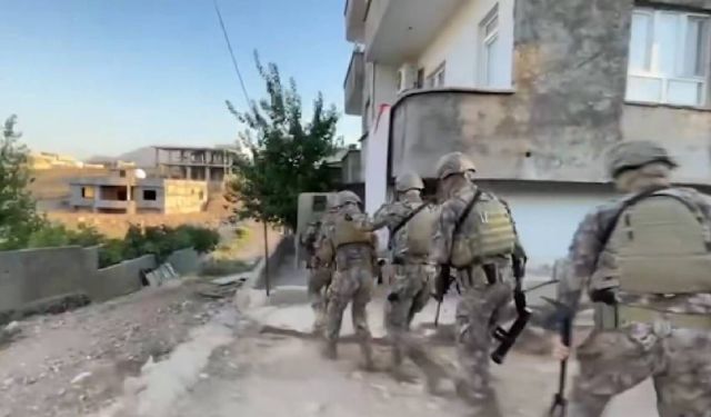 Bitlis dahil 36 ilde siber suç operasyonu: 444 tutuklama