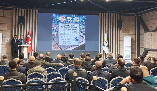 Tatvan’da "Mesleki Eğitim Merkezleri İşletme Toplantısı" düzenlendi