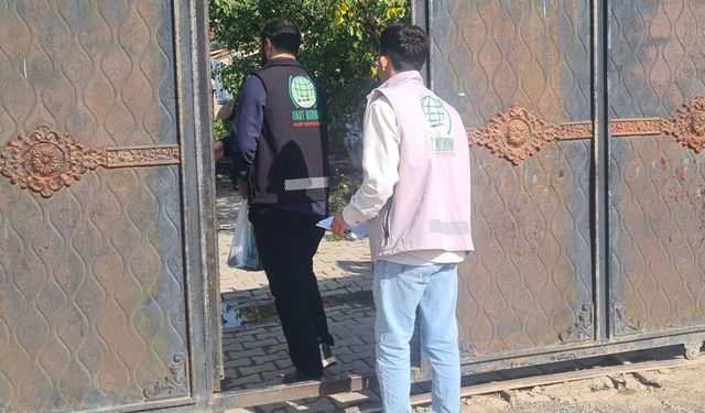 Van’da Umut Kervanı’ndan İhtiyaç Sahibi Ailelere Kırmızı Et Yardımı