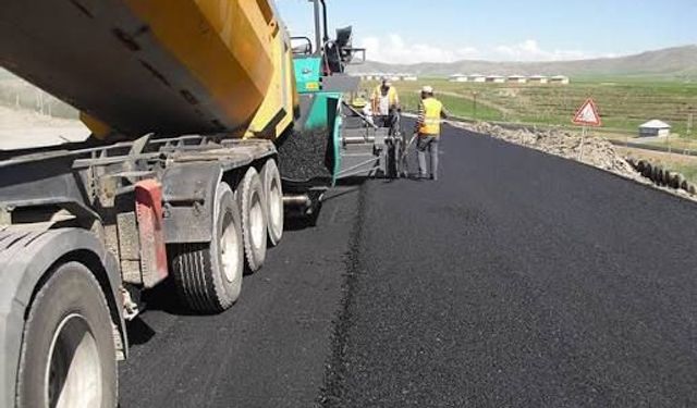 ADİLCEVAZ'DA BSK YOL YAPIM İŞİ
