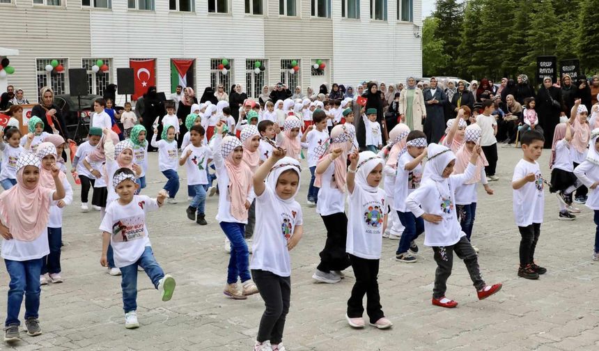 Bitlis’te 4-6 yaş Kur'an kursu yıl sonu etkinliği düzenlendi