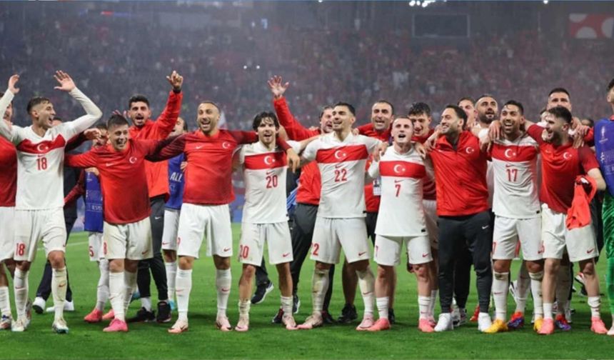 Türkiye A Milli Futbol Takımı Hollanda'yı İlk Yarı Mağlup Etti
