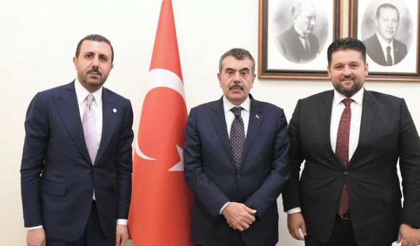 Ak Parti Bitlis Milletvekili Bedirhanoğlu Ahlat’a Fen Lisesi Talebinde Bulundu