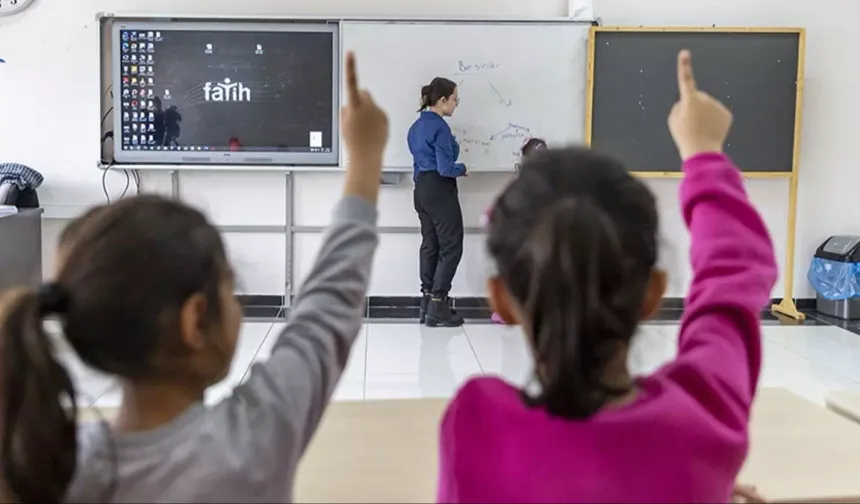 Öğretmenlik Mesleği Kanunu Teklifi TBMM'de Kabul Edildi!