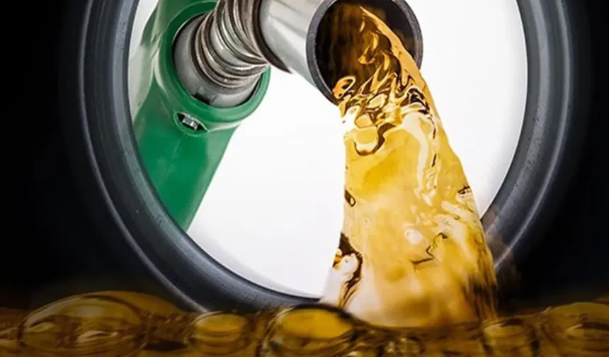 Araç sahiplerine müjde! Benzine 4,30 TL indirim geliyor