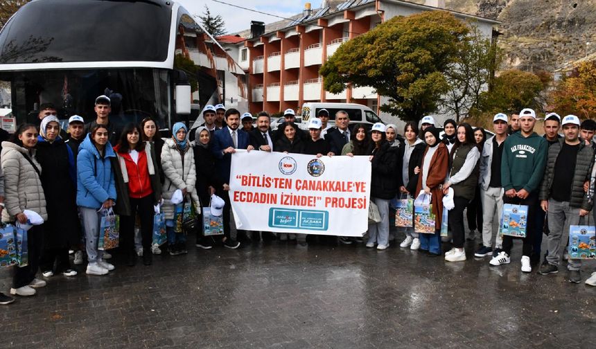 Adilcevaz'da "Ecdadın İzinde" Projesiyle Öğrenciler Çanakkale'ye Uğurlandı