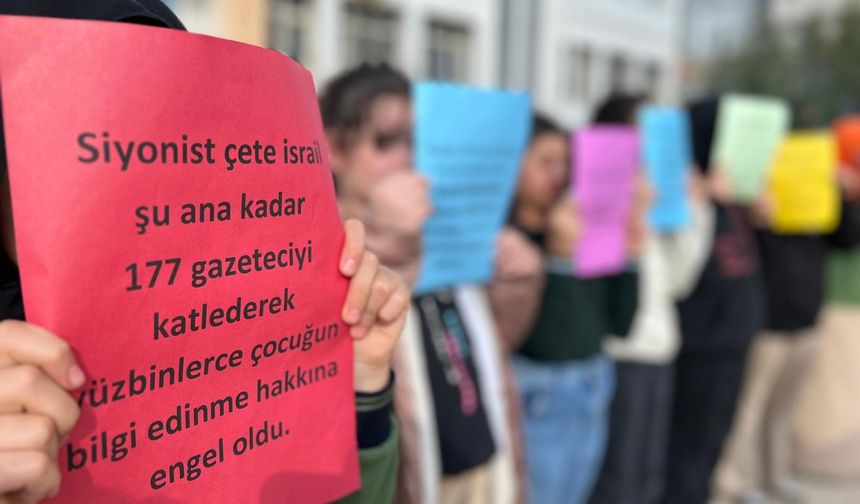 Öğrenciler, Dünya Çocuk Hakları Günü’nde Filistinli Çocuklara Dikkat Çekti