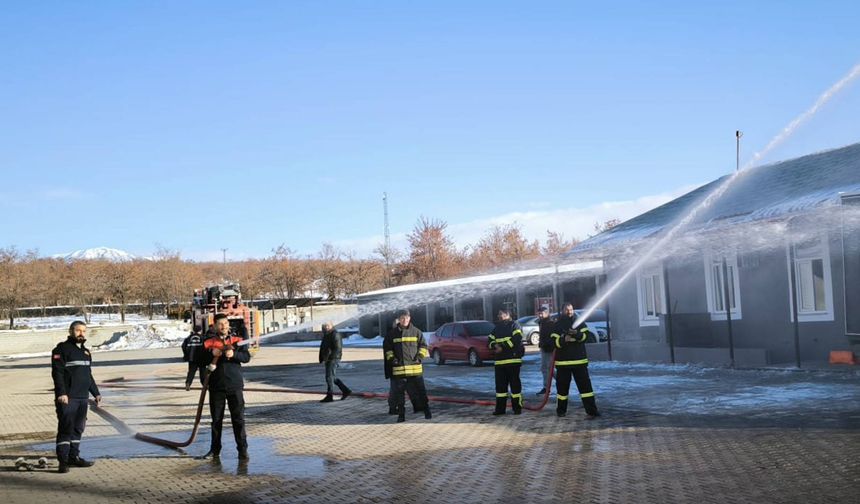 Güroymak’ta İtfaiye Ekiplerine Özel Eğitim