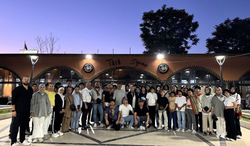 Ahlatlı Gençler Bilecik’te Tarih Yolculuğuna Çıktı