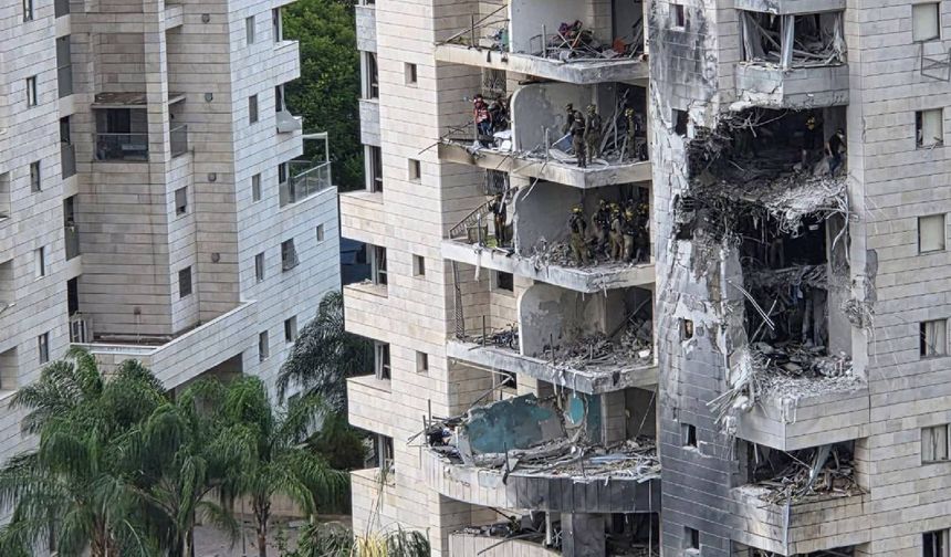 İran’dan Hayfa’ya Füze Yağmuru: 4 Ölü, 103 Yaralı