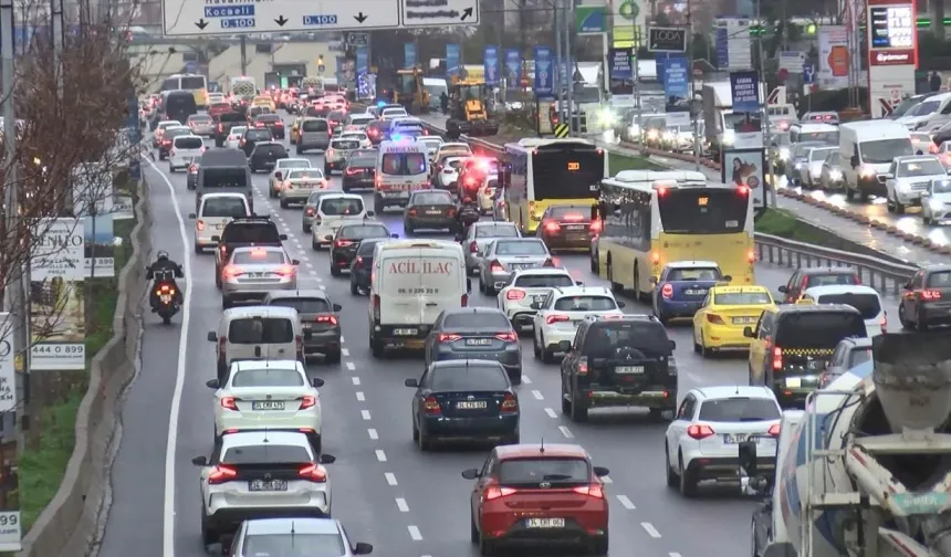 Karayolları Genel Müdürlüğü Uyardı: Bazı Yollarda Trafik Kontrollü Sağlanıyor