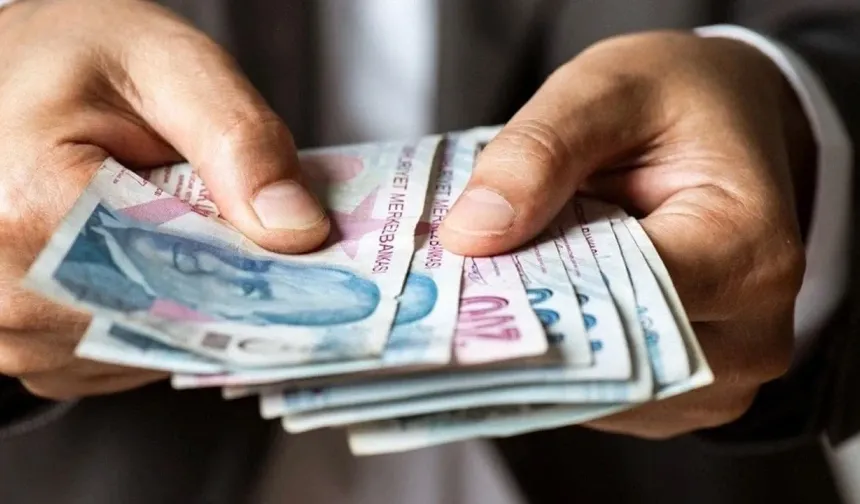 Emeklilere Bayram İkramiyesi ve Maaş Ödemeleri Başladı