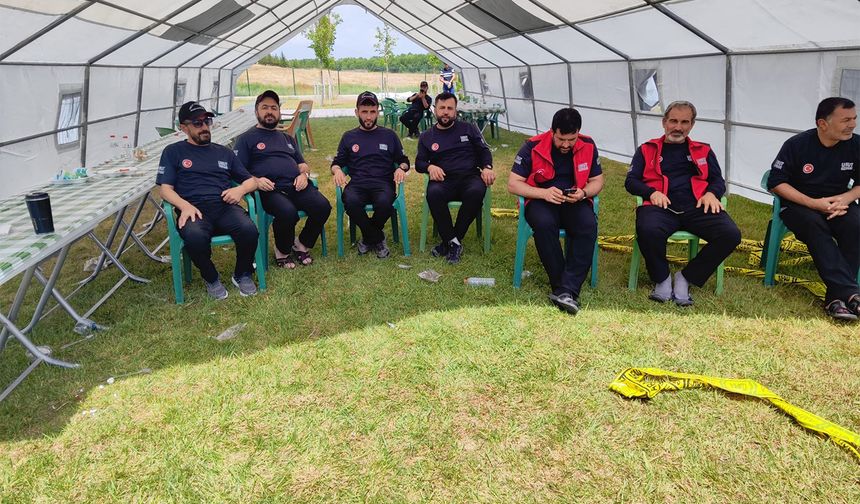 Şanlıurfa Umut Kervanı, Ahlat’taki AFAD Kampında Etkin Rol Aldı