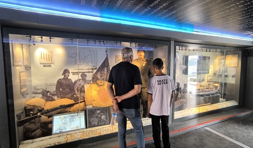 Çanakkale Savaşları’nın İzlerini Taşıyan Mobil Müze Tatvan'da Ziyarete Açıldı