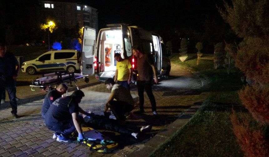 İki Grup Arasında Bıçaklı Kavga: 1 Kişi Yaralandı