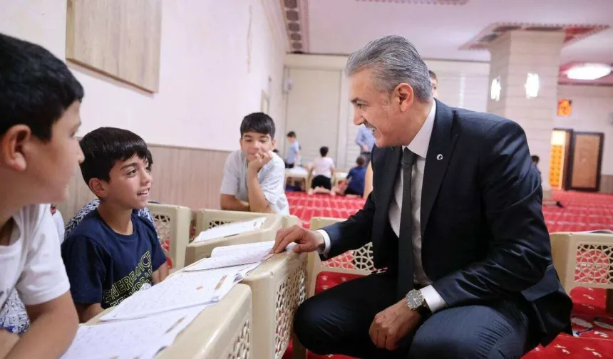 Vali Akkoyun’dan Yaz Kur’an Kurslarına Anlamlı Ziyaret