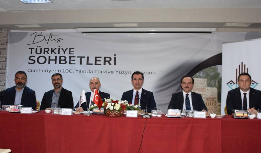 ‘Türkiye Yüzyılı ve Terörsüz Türkiye' Vizyonu Bitlis’te Anlatıldı