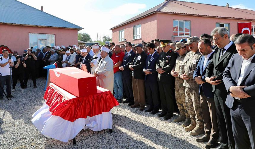 Şehit Mahsun Yeşiltaş Bitlis’te Son Yolculuğuna Uğurlandı