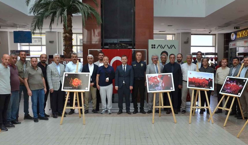 Tatvan Yaşam AVM'de "15 Temmuz" Temalı Fotoğraf Sergisi Açıldı