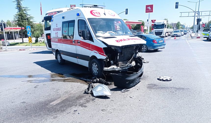 Kaza Yerine Giden Ambulans Kaza Yaptı