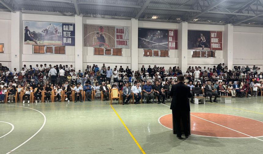 Van'da Yaz Kur’an Kursları Renkli Programla Sona Erdi