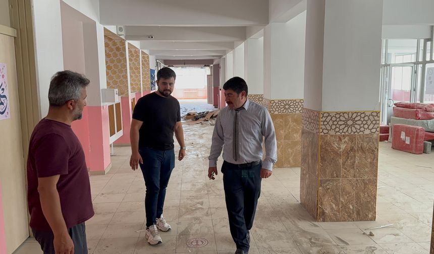 Tatvan’da 12 Okul Yeni Eğitim-Öğretim Yılına Hazırlanıyor