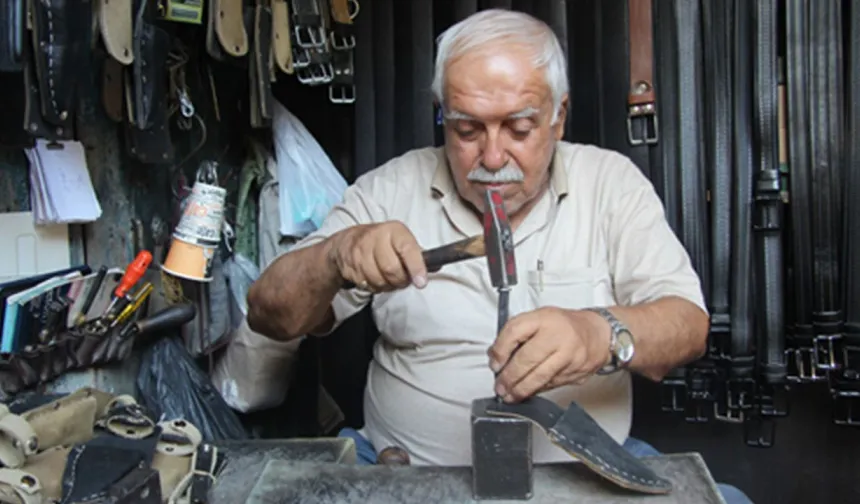 60 Yıllık Saraciye Geleneği: 2 Metrekarelik Dükkânda Ömür Boyu Ustalık