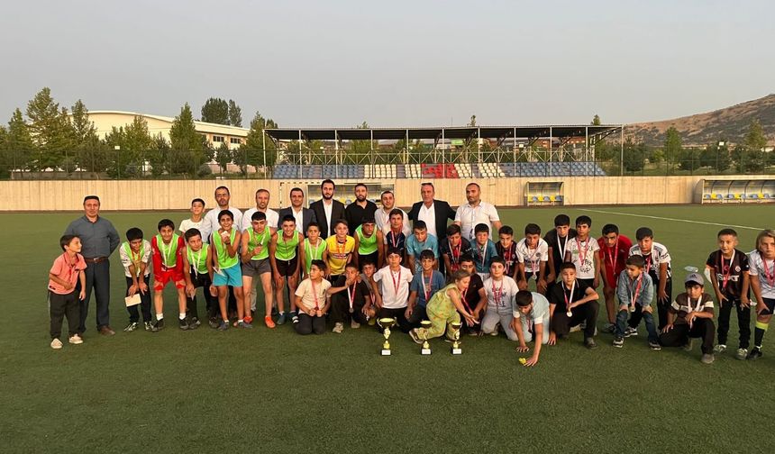 Bitlis'te Yaz Kur’an Kursu Öğrencileri Futbol Turnuvasında Buluştu