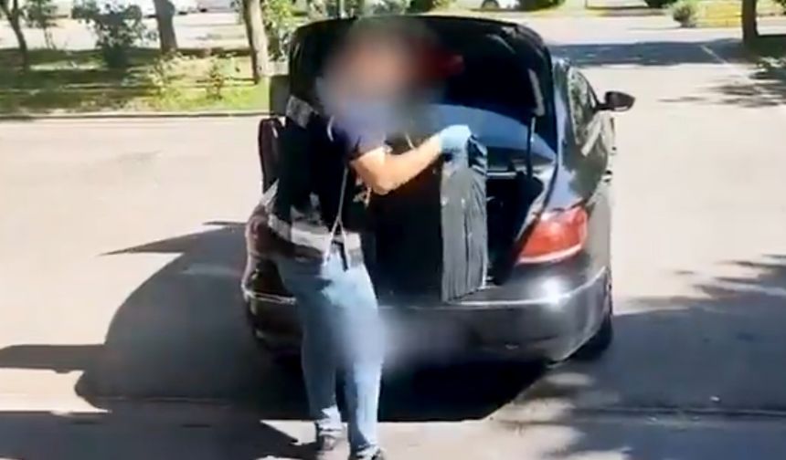 Otomobilde 8 Bin 640 Paket Kaçak Sigara Ele Geçirildi