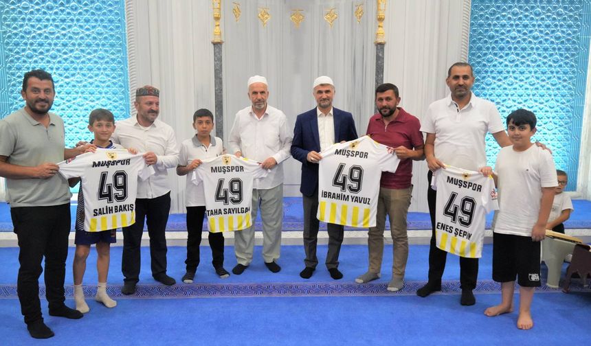 Muş’ta Kur’an Kursu Öğrencileri Ödüllendirildi