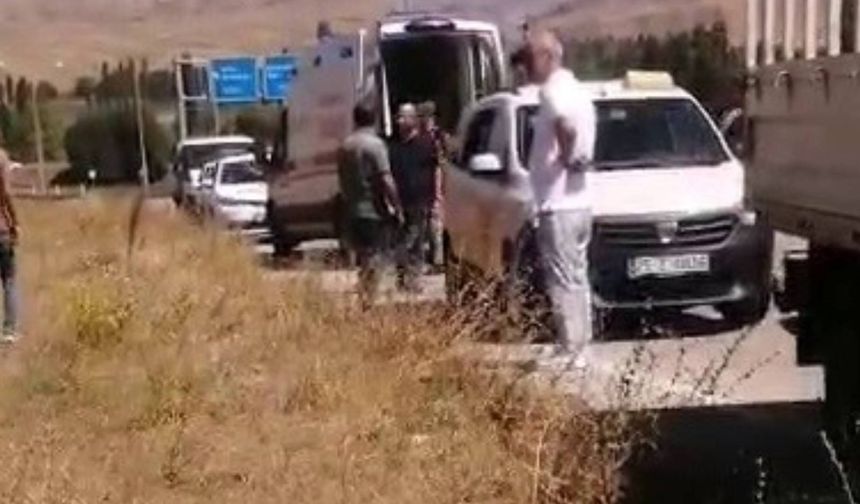 Tarlaya uçan otomobilde bir kişi yaralandı
