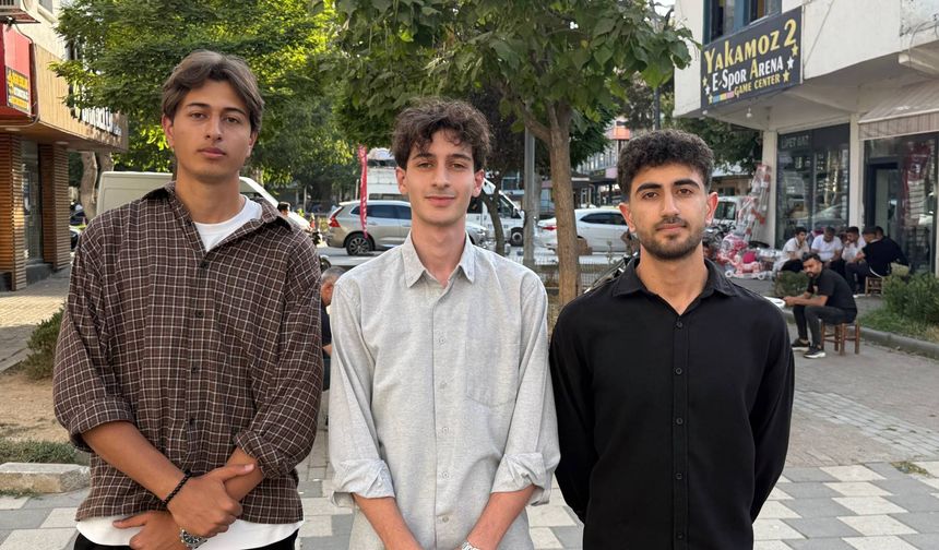 Tatvanlı Gençlerden "Babamın Radyosu" ile Alzheimer Farkındalığı