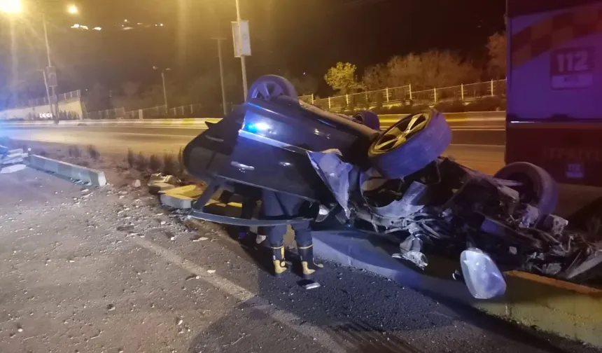 Takla Atan Otomobilde 3 Kişi Yaralandı