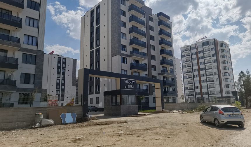 Diyarbakır’da Apartmanda ‘Çöp Kokusu’ Kavgası: 2 Yaralı