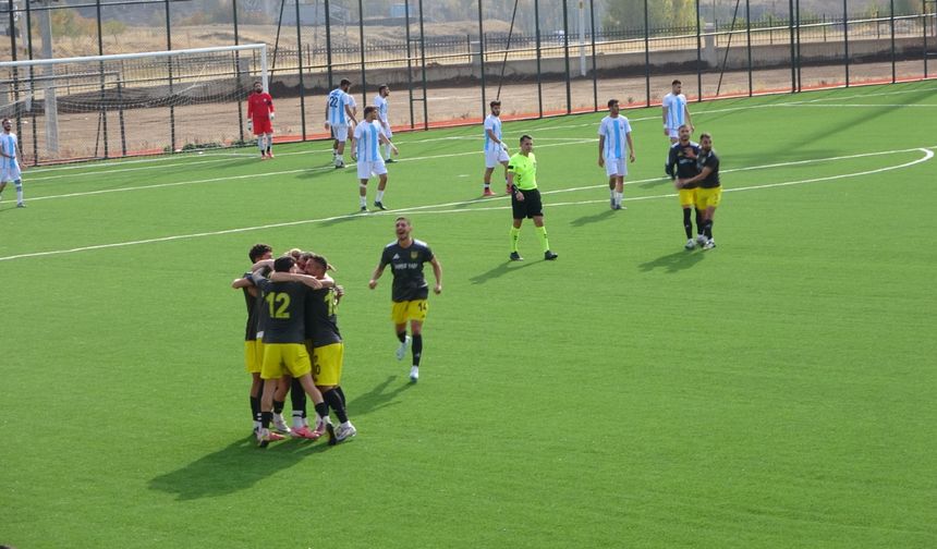 Bitlis Spor 1916 Galibiyetini Sürdürüyor