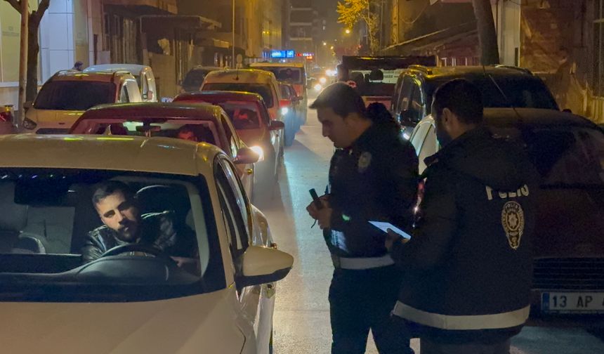 Bitlis'te Jandarma ve Polis Ekiplerinden Geniş Kapsamlı Asayiş Uygulaması