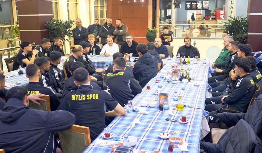 Başkan Tanğlay, Bitlis Spor ile yemekte bir araya geldi