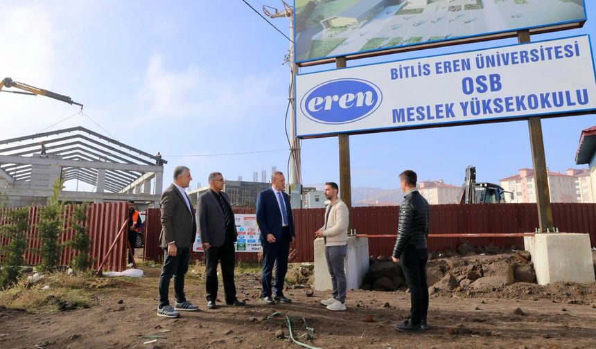 Bitlis Eren Üniversitesi'nin Yatırım ve Restorasyon Çalışmaları Rektör Tarafından Yerinde İncelendi