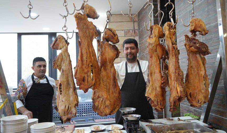 Bitlis ve Siirt'le Tatlı Rekabet İçinde Olan Muş Büryanı