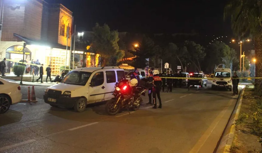 Baharatçı dükkanına silahlı saldırı: 1 ağır yaralı