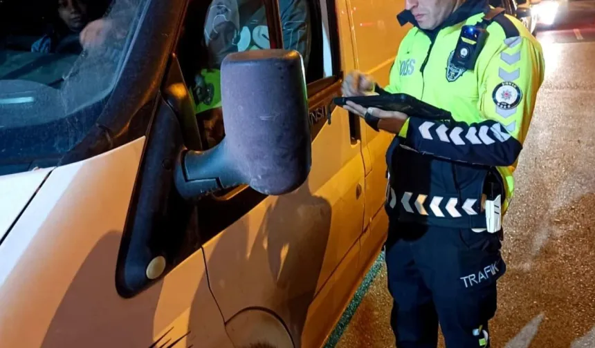 Trafik polisleri yeni döneme geçti: Tüm ekipler kameralı görevde