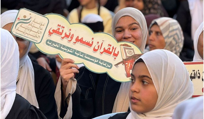 Gazze’de Soykırım, Yıkım ve Katliama Rağmen 500 Kur’an Hafızı İçin İcazet Töreni Düzenlendi