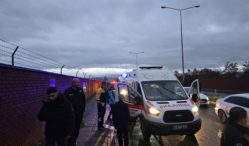 Kaygan Yolda Kaza: 6 Kişi Yaralandı